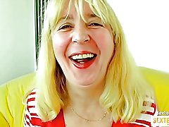 Τριχα και καυλιάρης φυσά και πηδάει πουλί η γιαγιά (68)