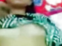 Μαλέι-busty ντροπαλός-ντροπαλός γάτα